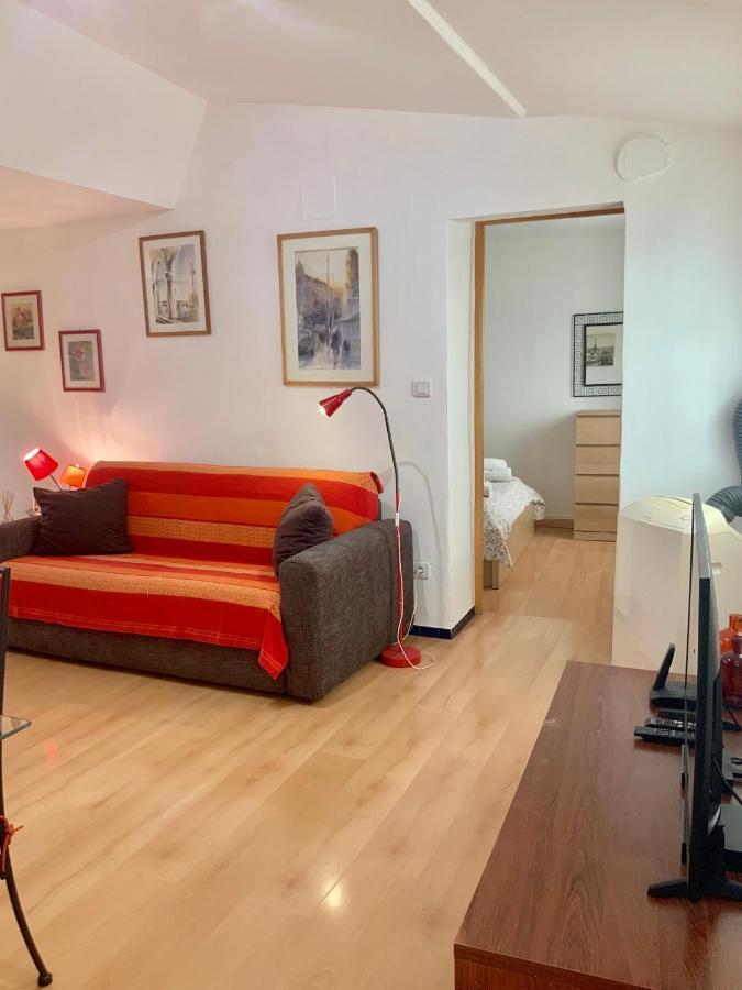 Very Cosy Flat In Heart Of Old Town Of Nice Near Beach Bagian luar foto